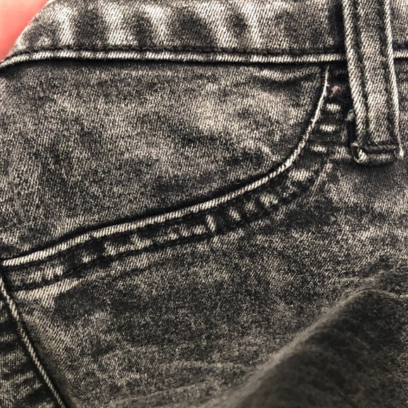 Altar’d State Women's Gray/Black Low Rise Straight Leg Skinny Jeans sz 26 - Picture 4 of 4